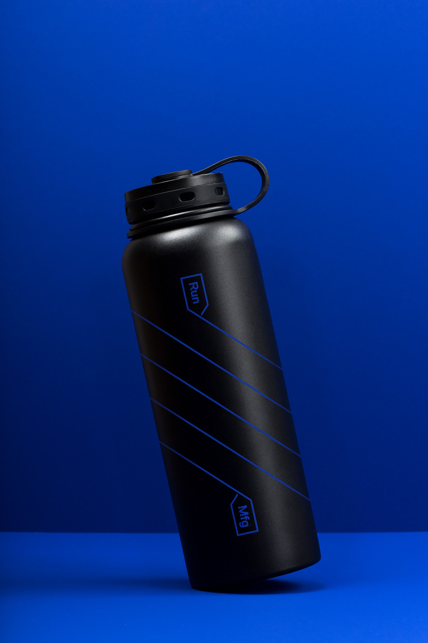 國外時尚運動系列品牌vi設(shè)計，企業(yè)vi設(shè)計，品牌vi設(shè)計，深圳vi設(shè)計，左右格局