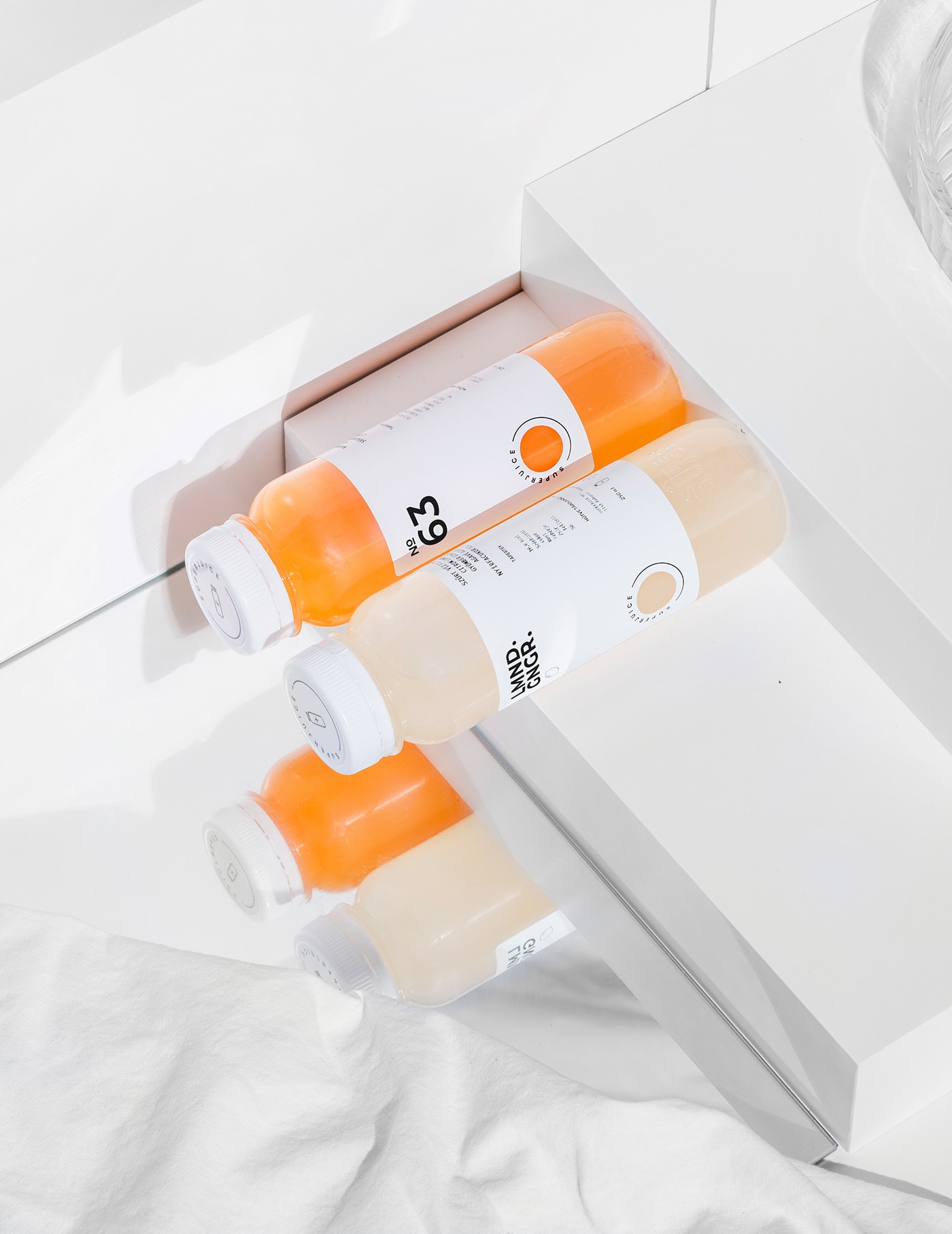  健康高端飲料品牌包裝設(shè)計(jì)&mdash;簡約產(chǎn)品包裝展示