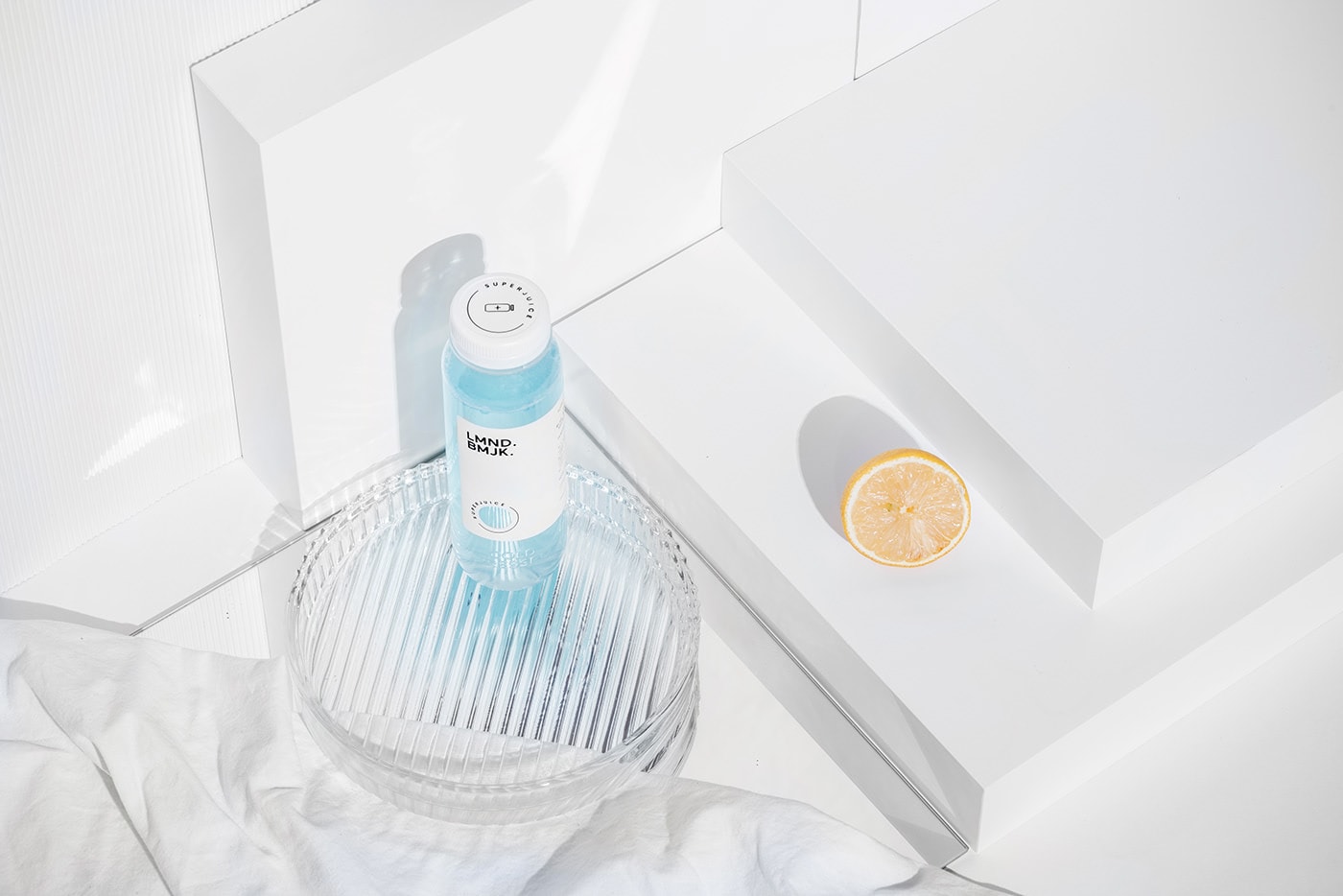  健康高端飲料品牌包裝設(shè)計(jì)&mdash;簡約產(chǎn)品包裝展示