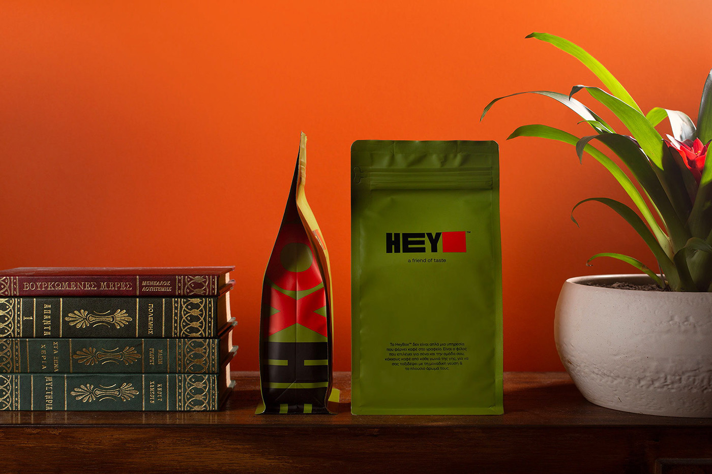 使用HeyBox品牌包裝設(shè)計(jì)將咖啡的新世界送到您家門(mén)口 使用HeyBox品牌包裝設(shè)計(jì)將咖啡的新世界送到您家門(mén)口