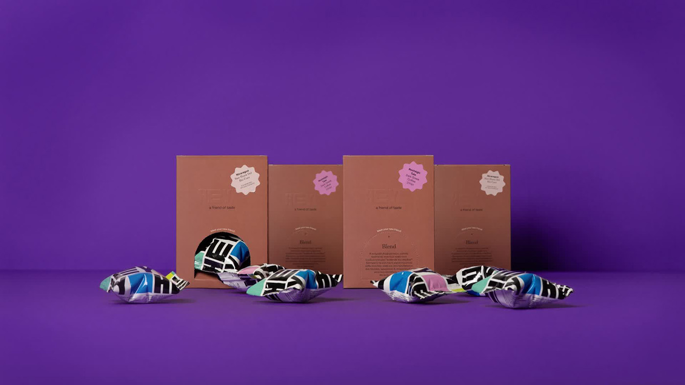 使用HeyBox品牌包裝設(shè)計(jì)將咖啡的新世界送到您家門(mén)口 使用HeyBox品牌包裝設(shè)計(jì)將咖啡的新世界送到您家門(mén)口