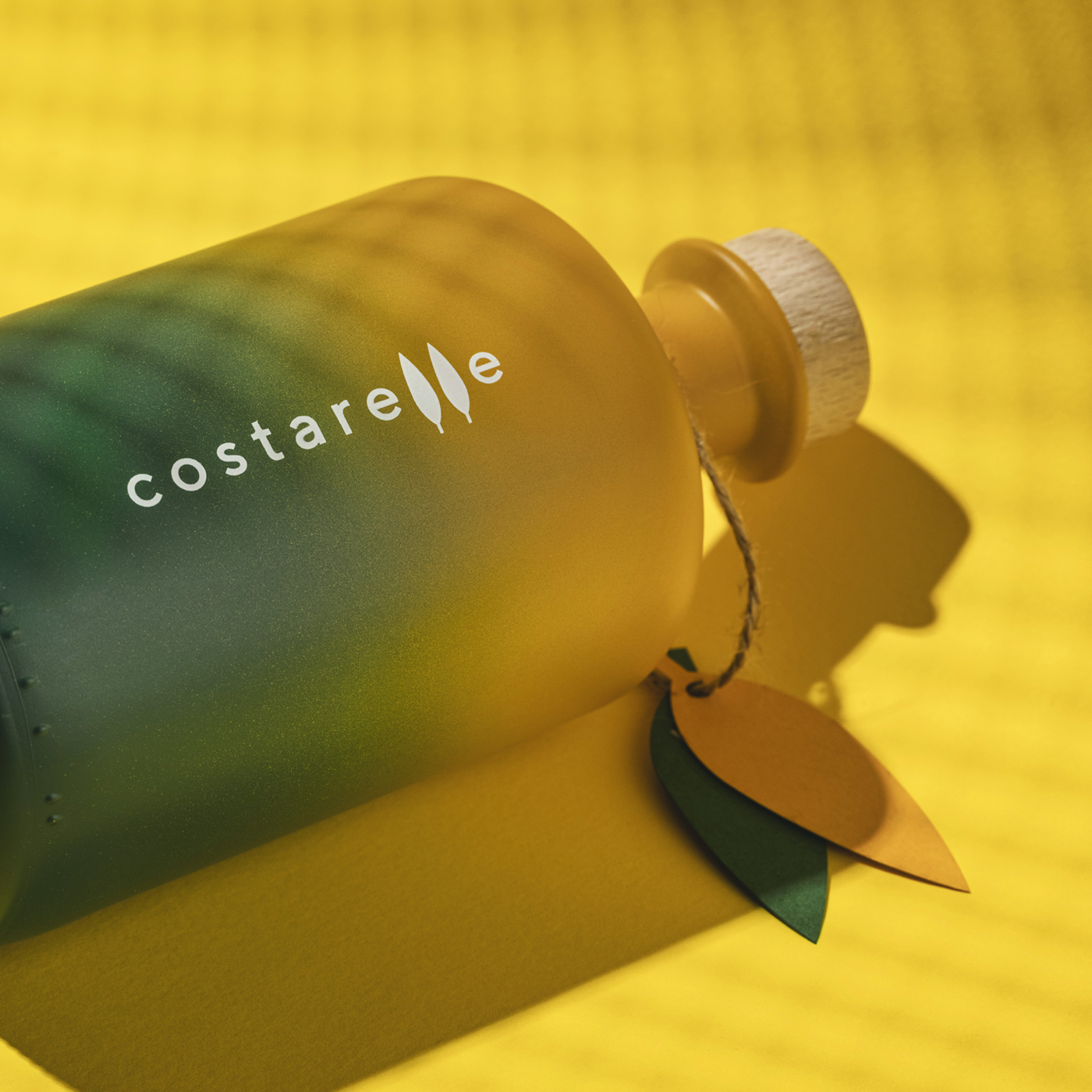 科斯塔雷爾橄欖油的創(chuàng)新品牌包裝設(shè)計靈感來自柏樹