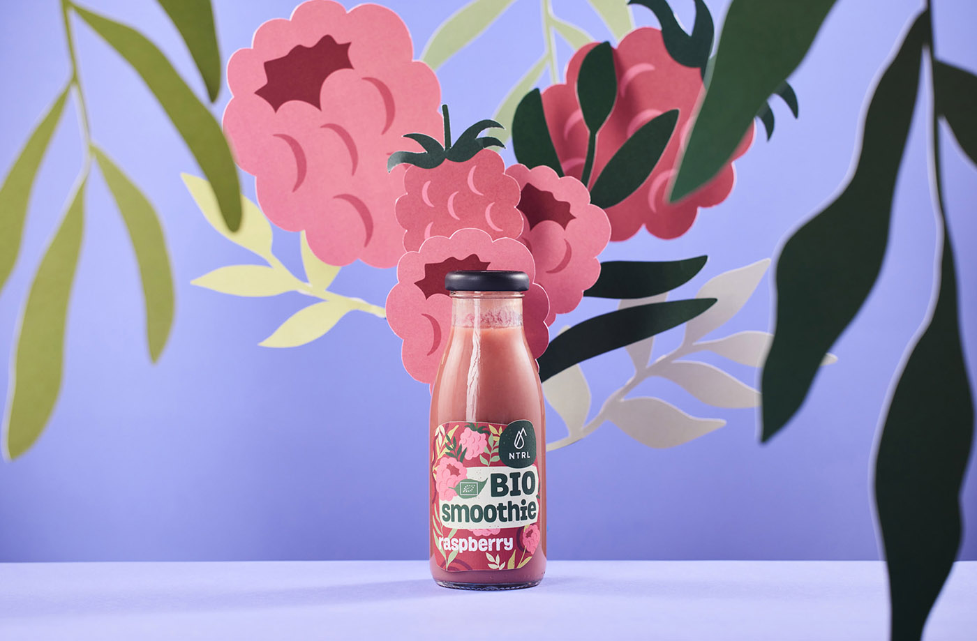 品牌包裝設計:有機果汁和冰沙的創(chuàng)新包裝設計突出了水果的新鮮度 品牌包裝設計:有機果汁和冰沙的創(chuàng)新包裝設計突出了水果的新鮮度